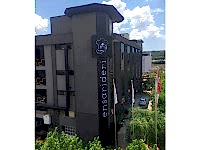 Ensari Deri Fabrika Bina Cephe Reklamı