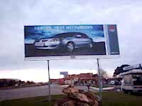 Mitsubishi Yol Tabelası